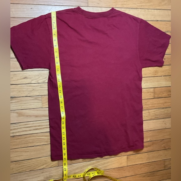 elon university champion t shirt Men’s Medium Burgundy Cotton - Picture 4 of 5